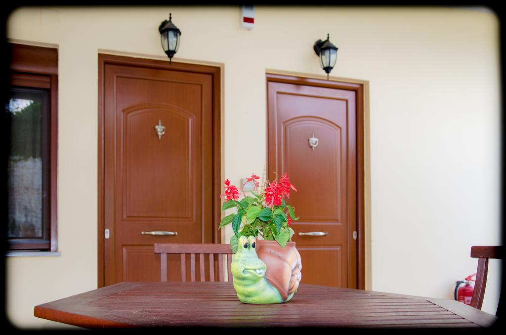 Nefeli Appartement Levídhion Buitenkant foto