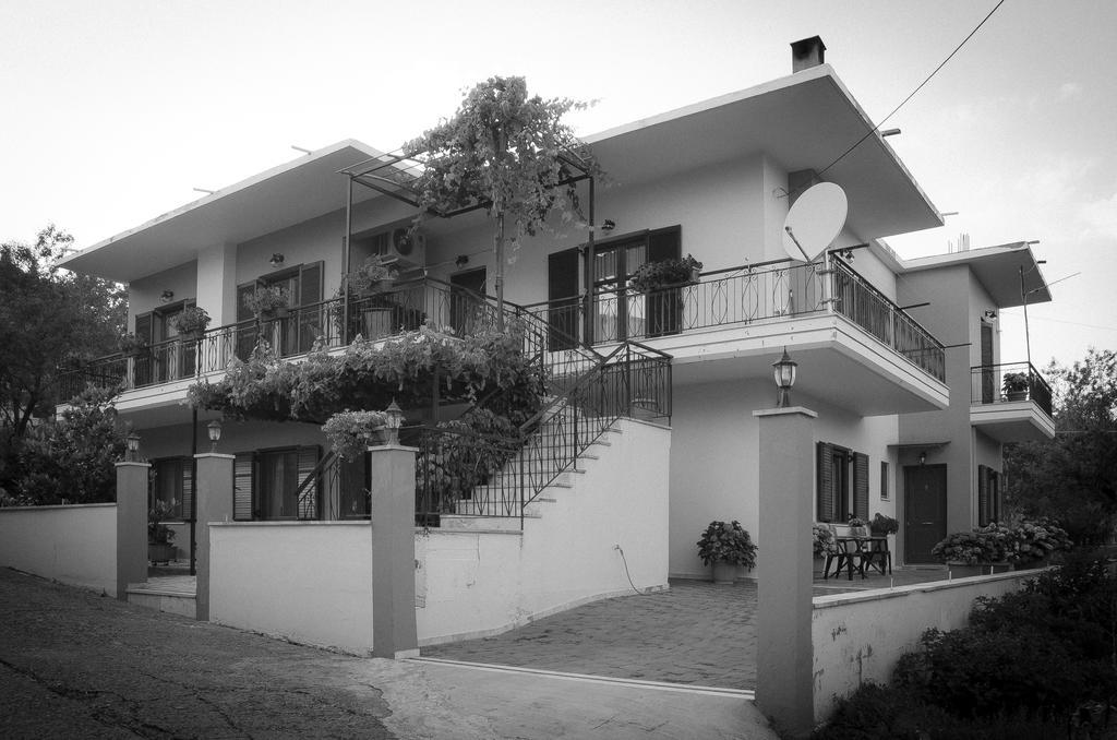 Nefeli Appartement Levídhion Buitenkant foto
